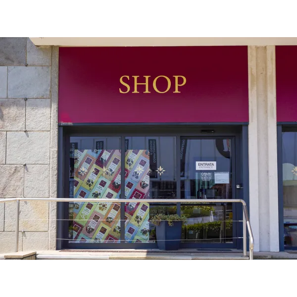 Store Domori None